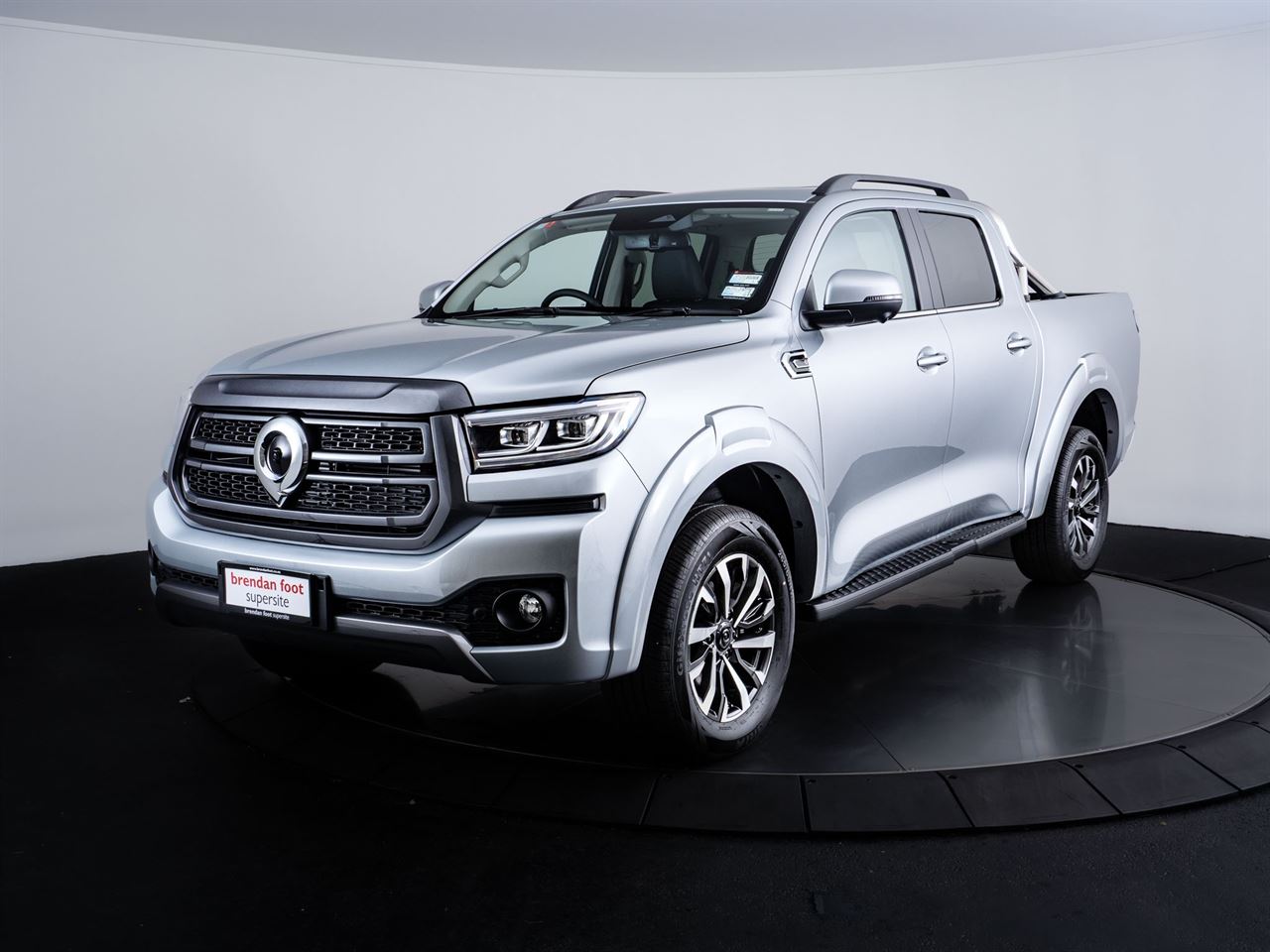 Vehicle image 3
