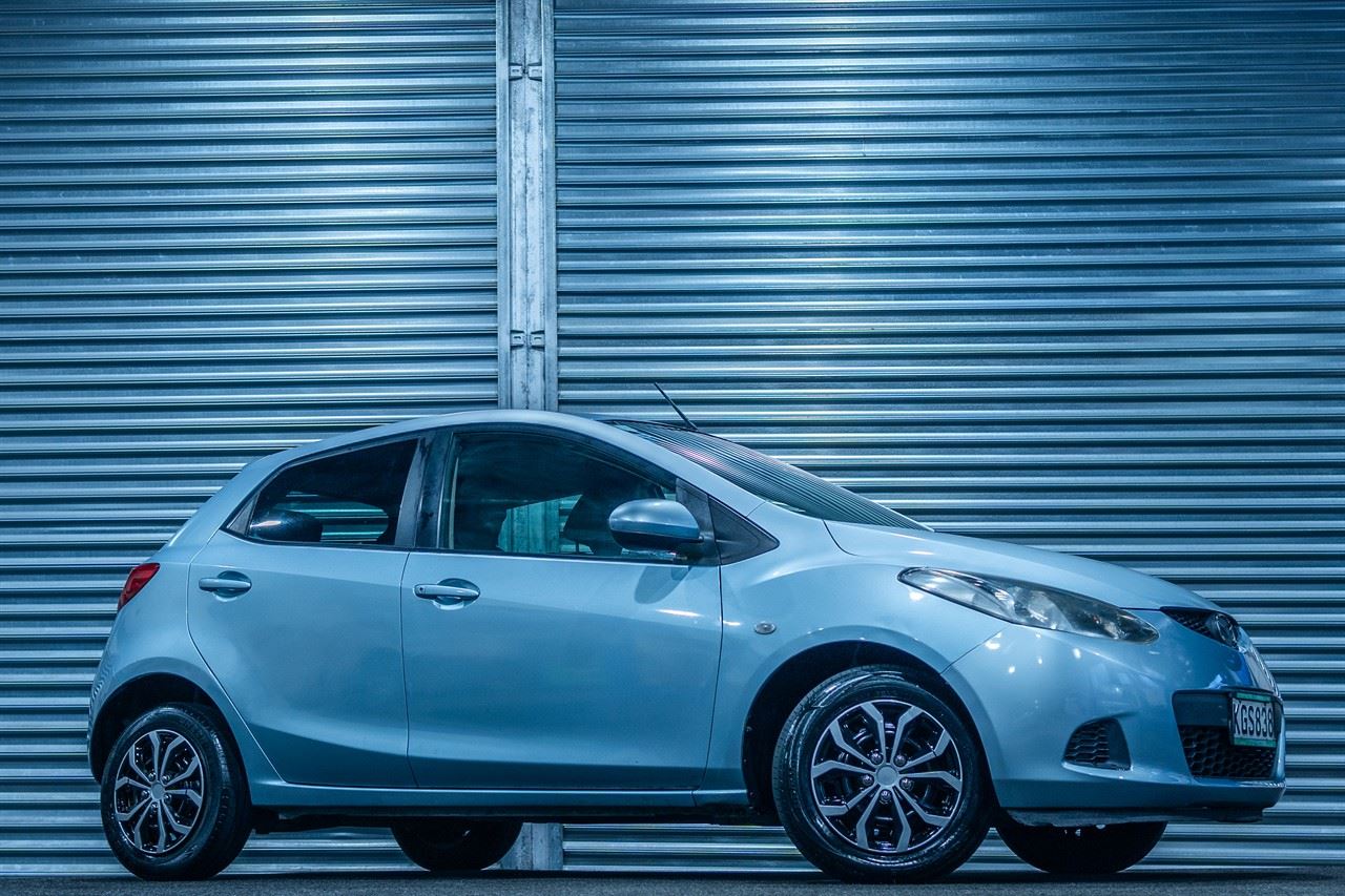 Vehicle image 3