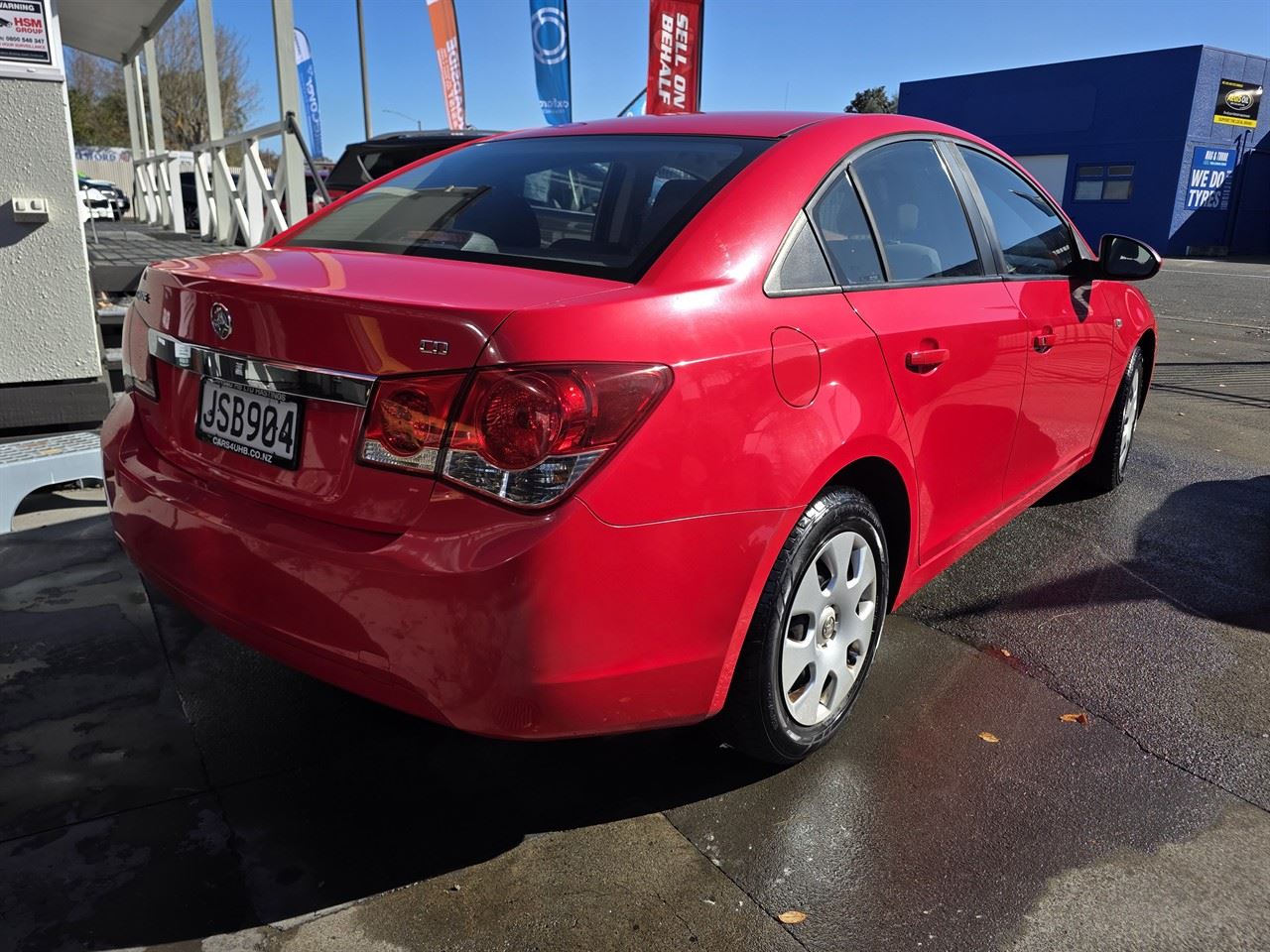 Vehicle image 4