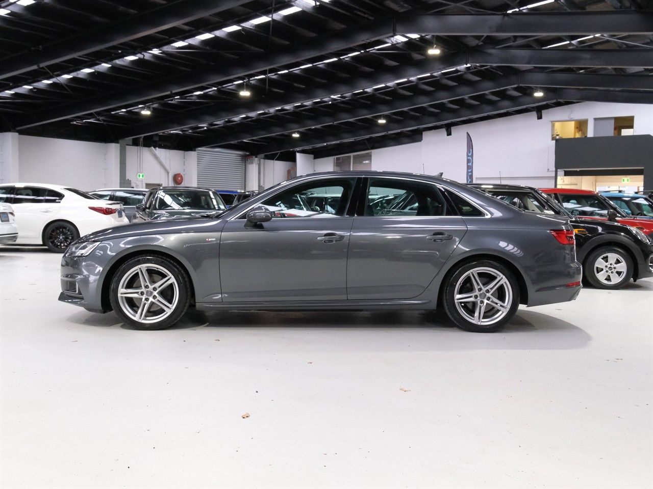 Vehicle image 5