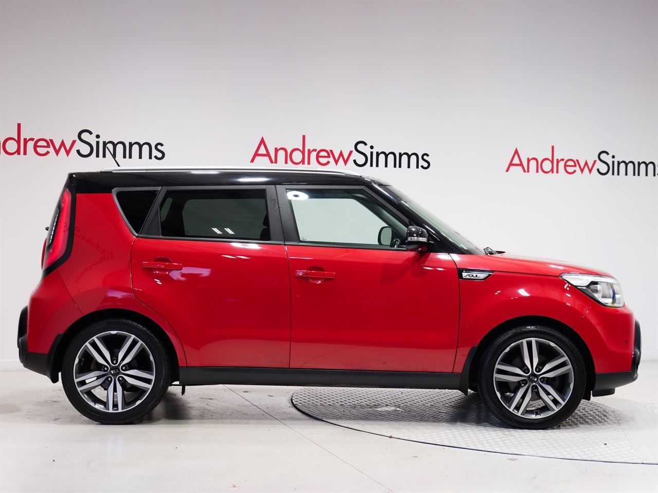 Vehicle image 3