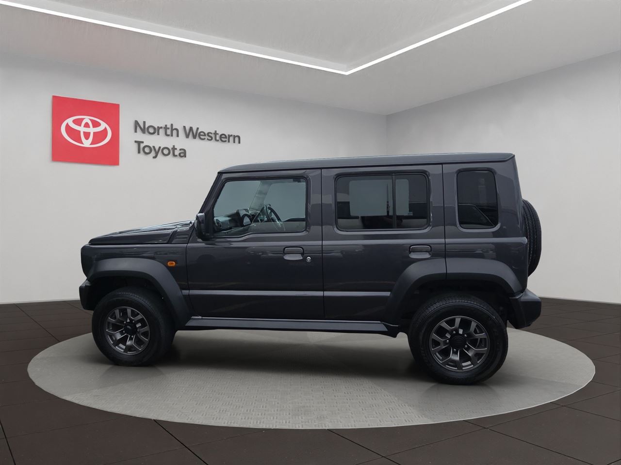 Vehicle image 4