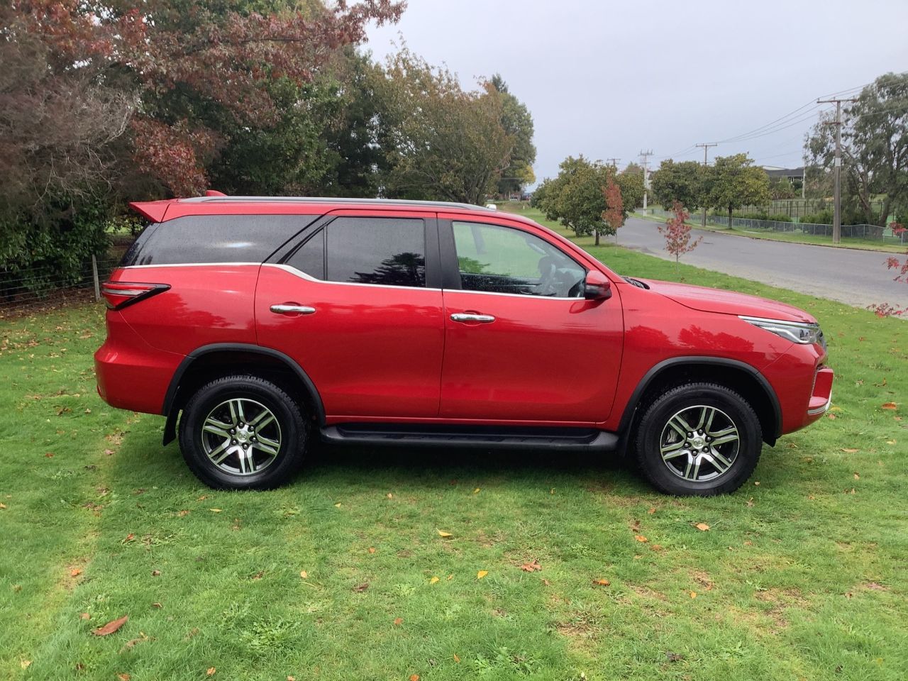 Vehicle image 4