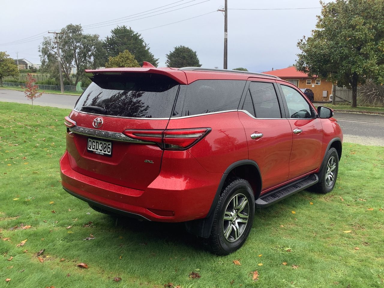 Vehicle image 5