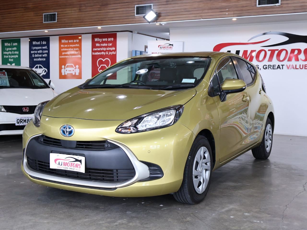 Vehicle image 3