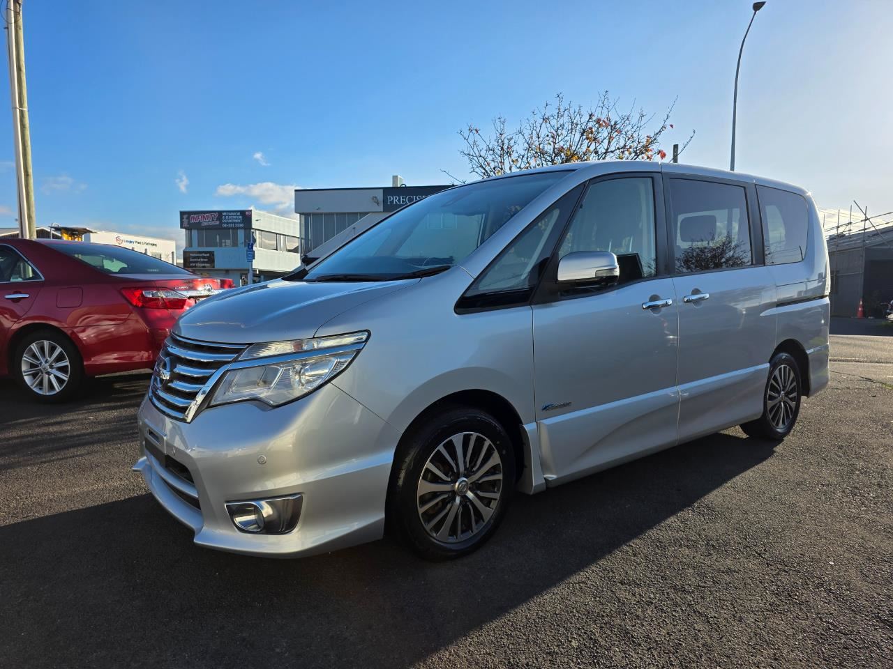 Vehicle image 4