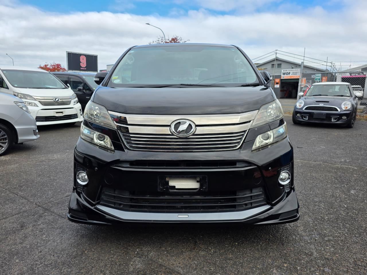 Vehicle image 3