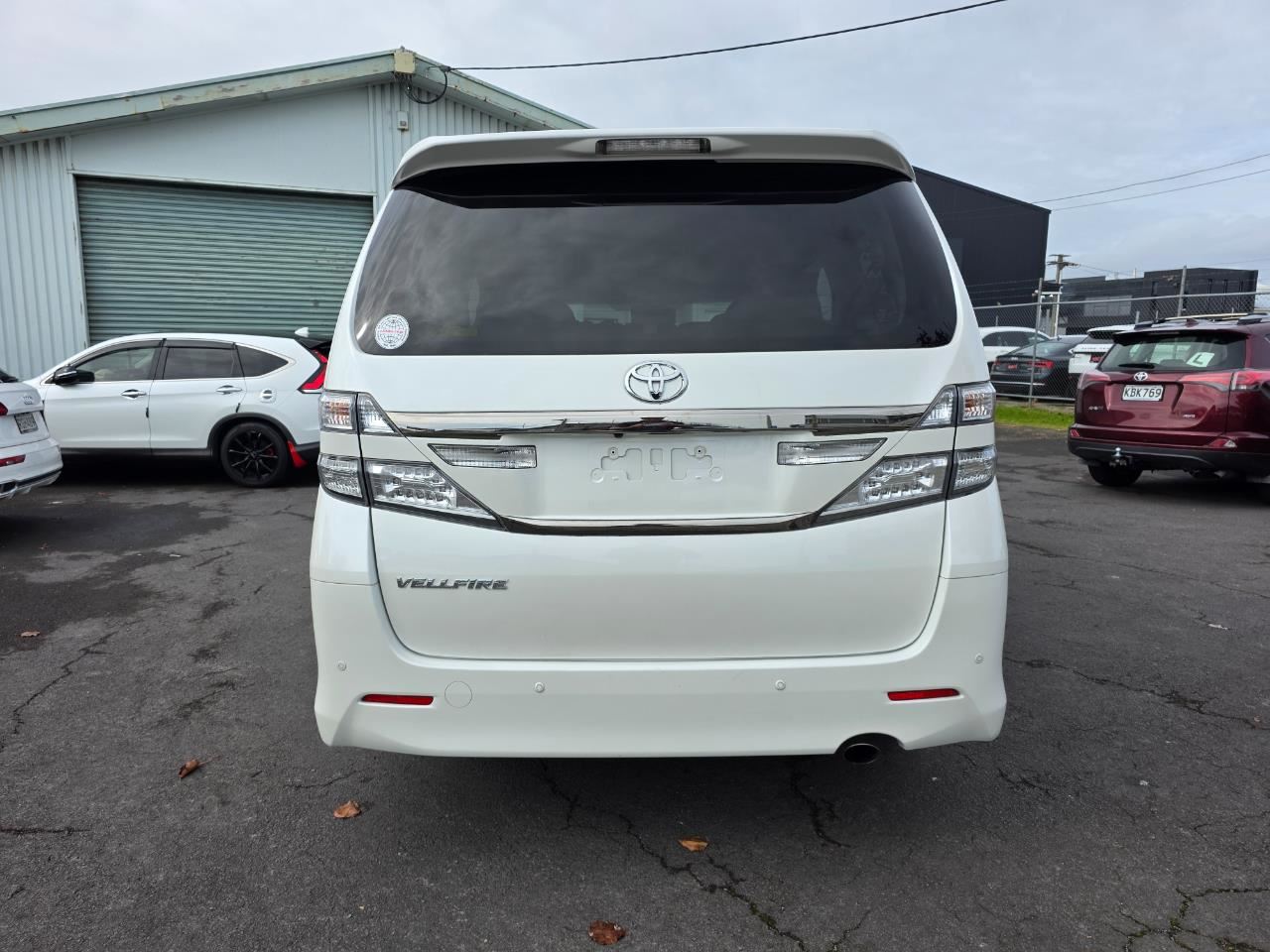 Vehicle image 5