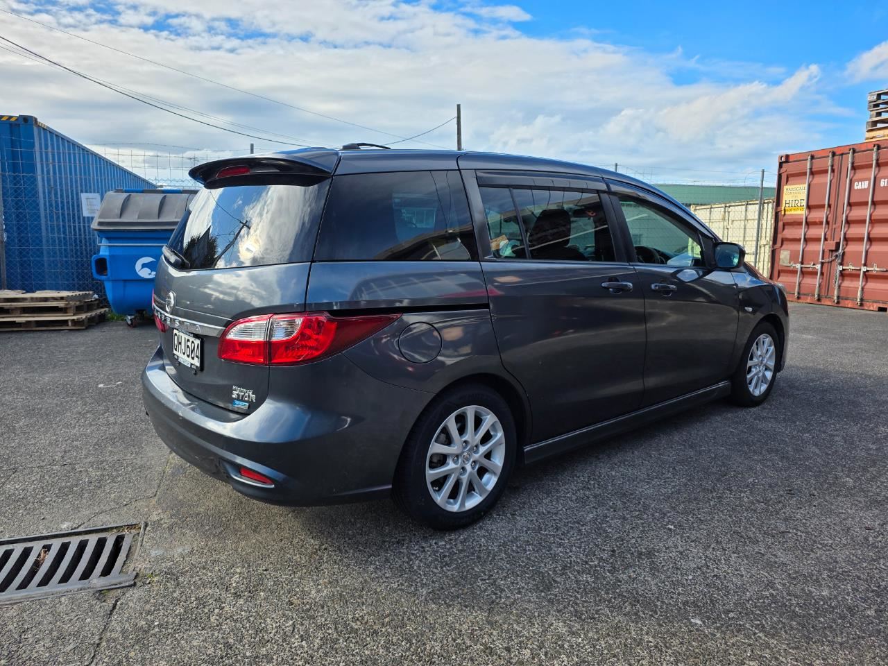 Vehicle image 5