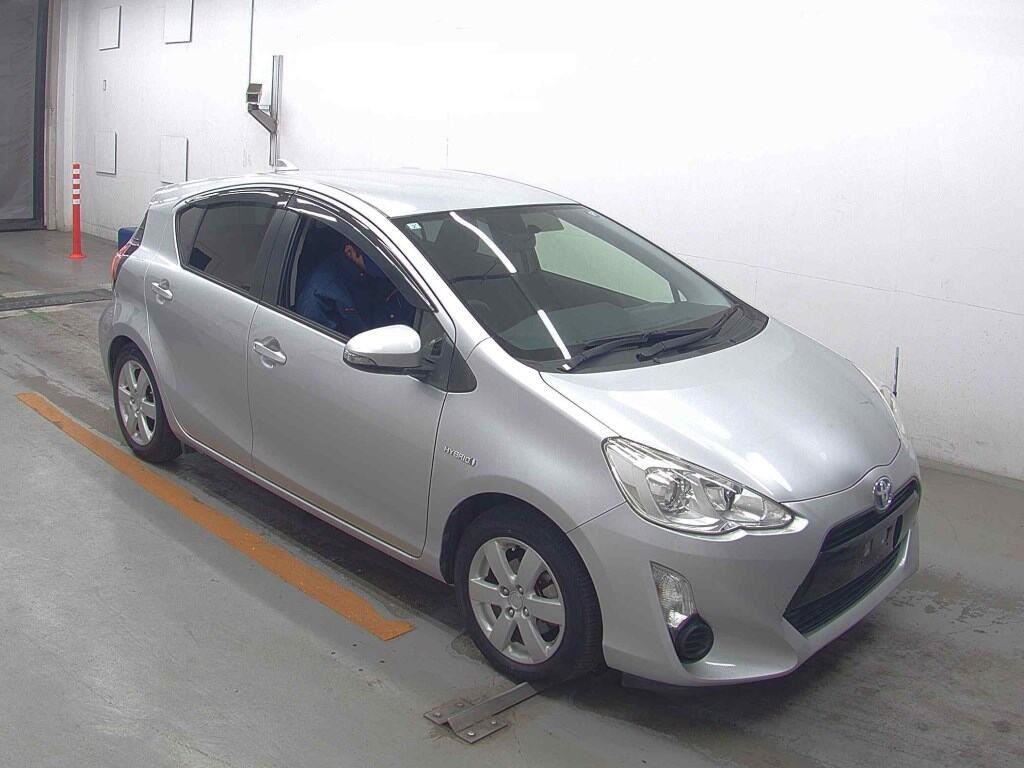 Vehicle image 2