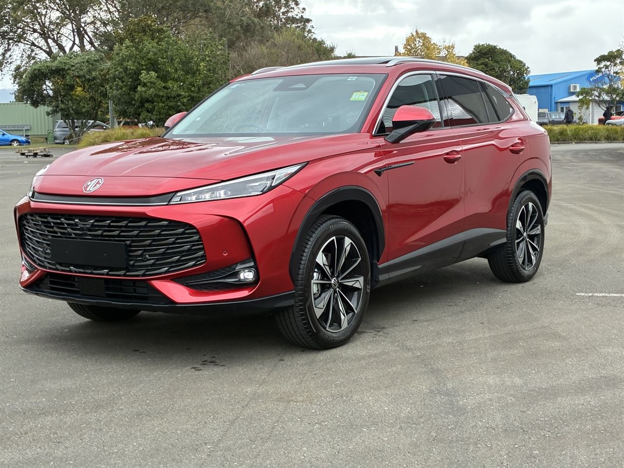 Vehicle image 5