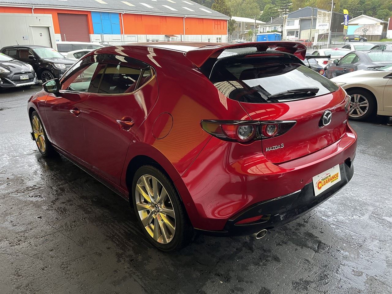 Vehicle image 4