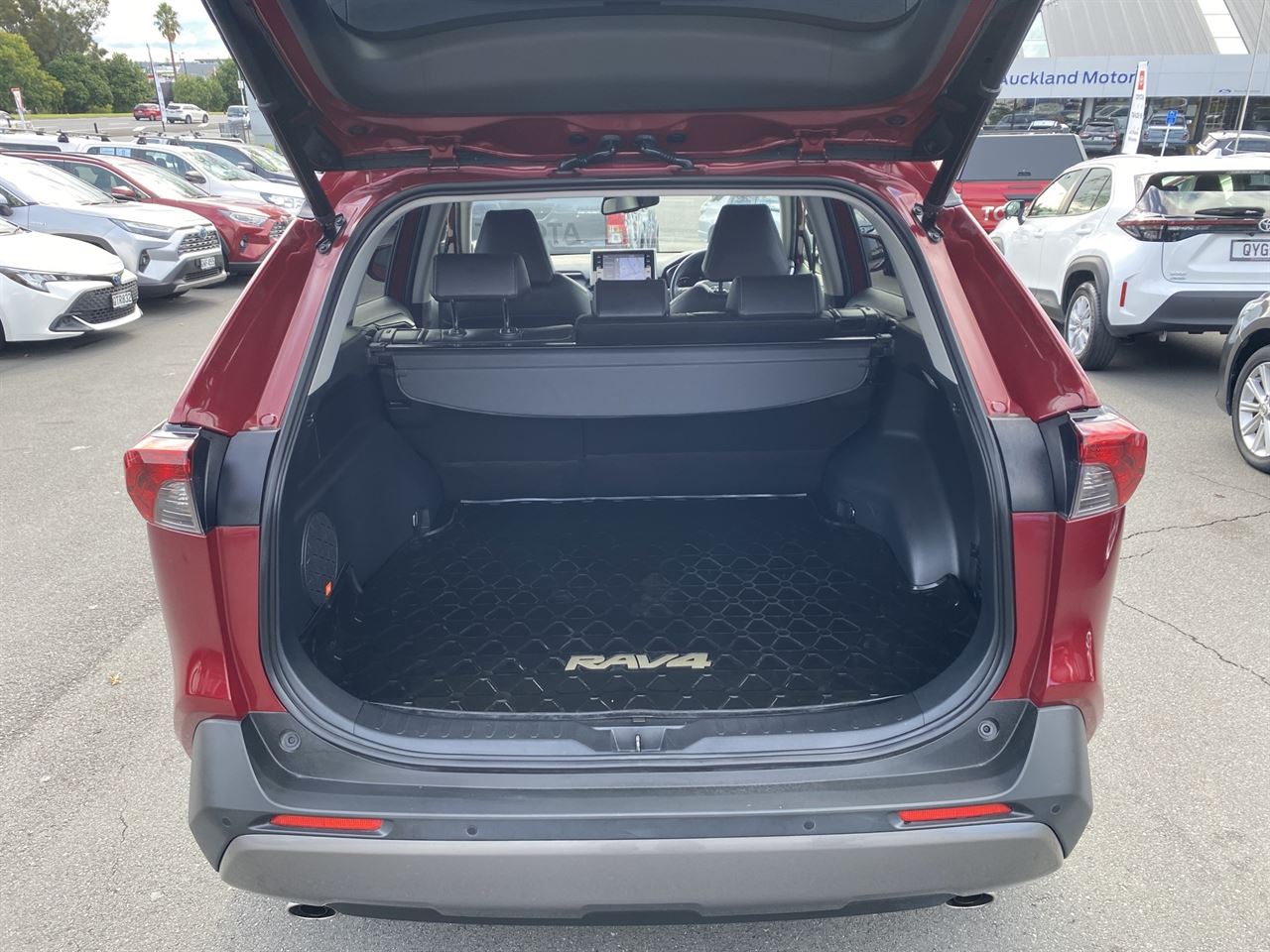 Vehicle image 5