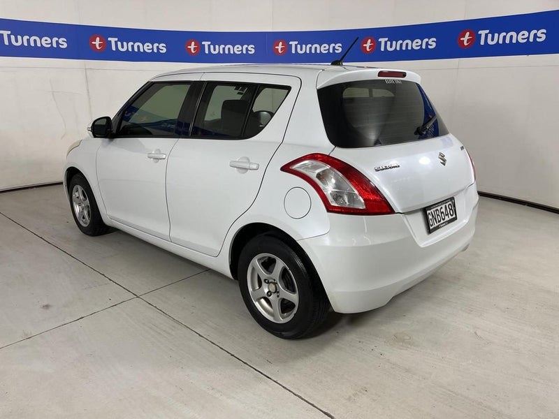 Vehicle image 5