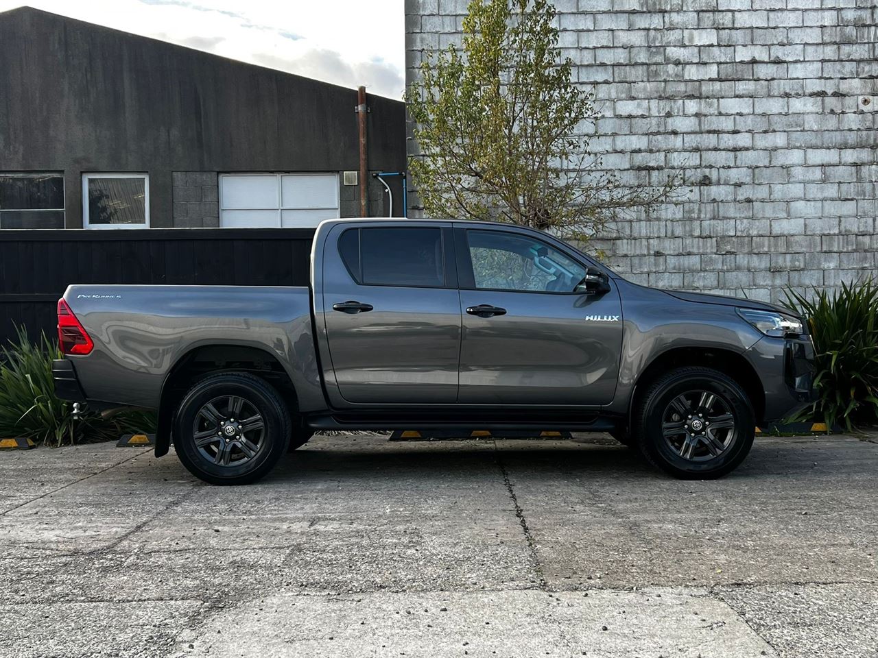 Vehicle image 2