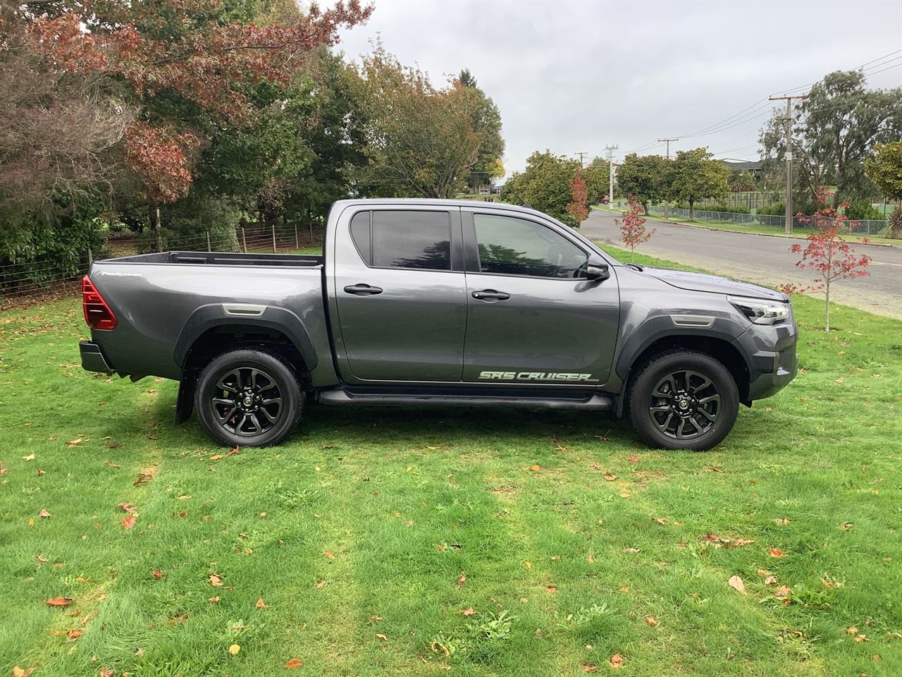 Vehicle image 3