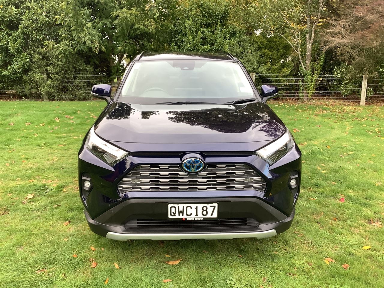 Vehicle image 3