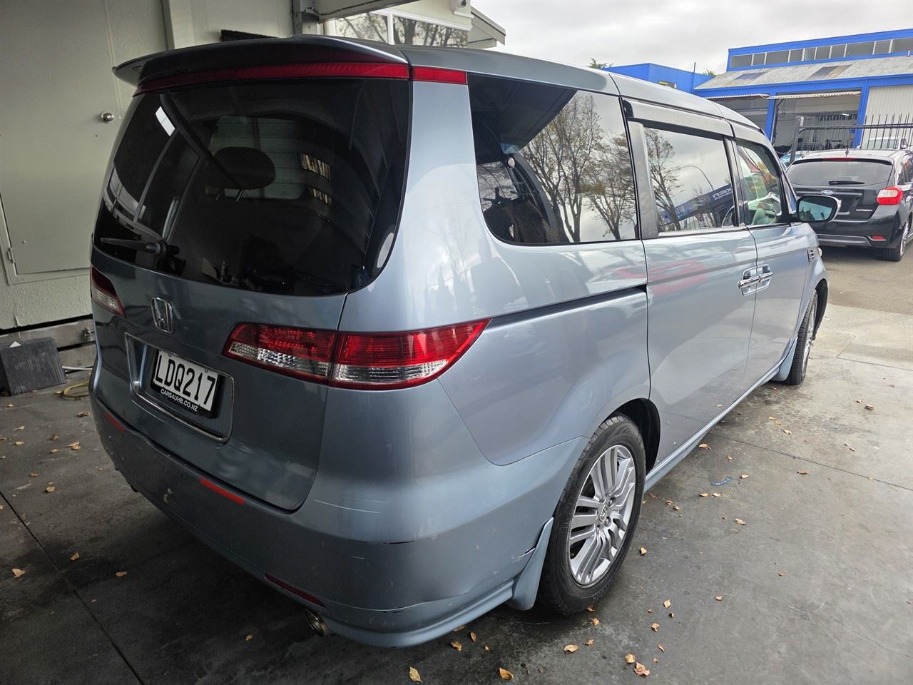 Vehicle image 3
