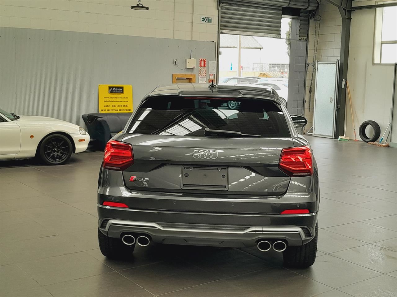 Vehicle image 5