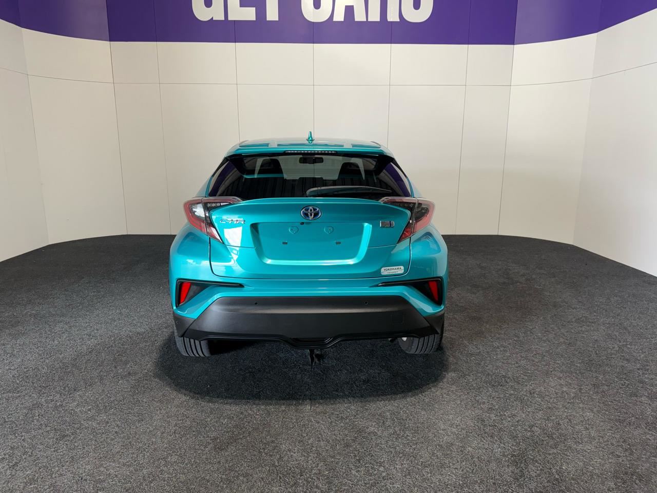 Vehicle image 5