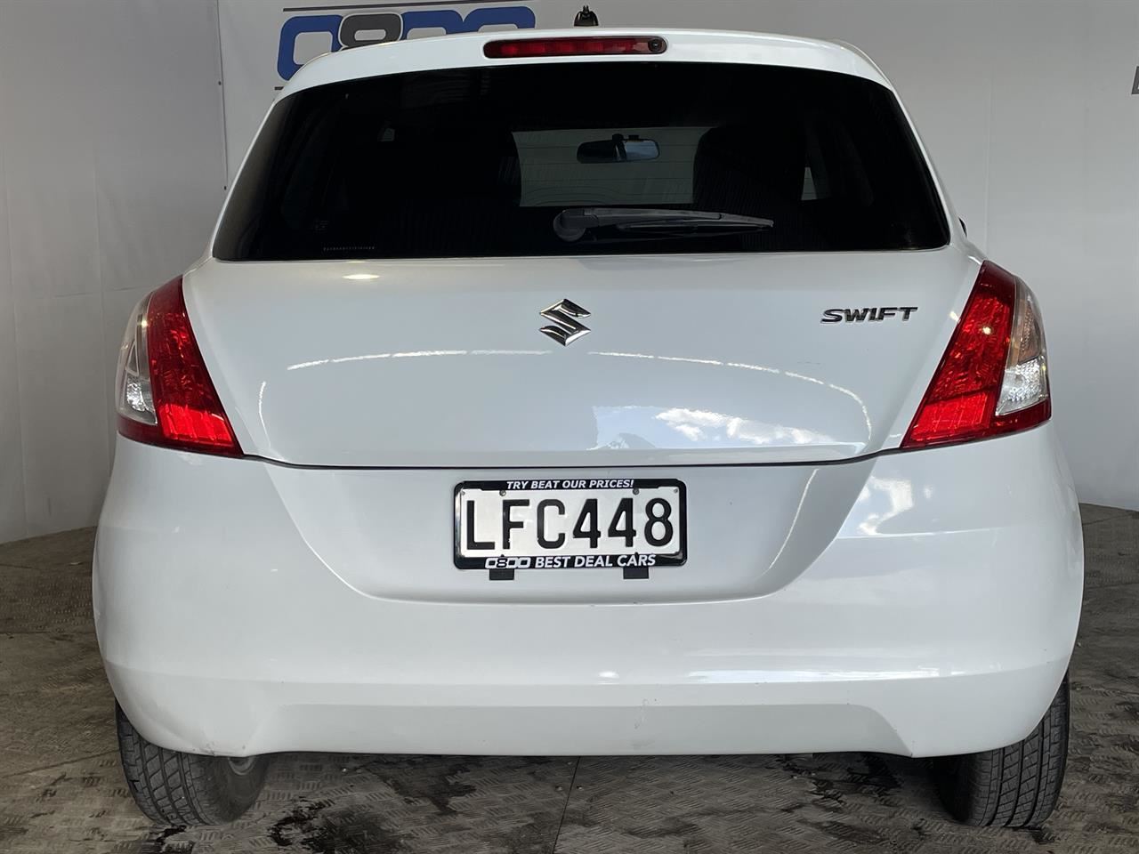 Vehicle image 5