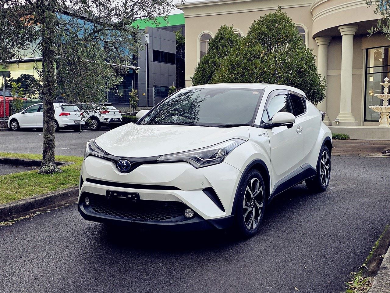Vehicle image 2