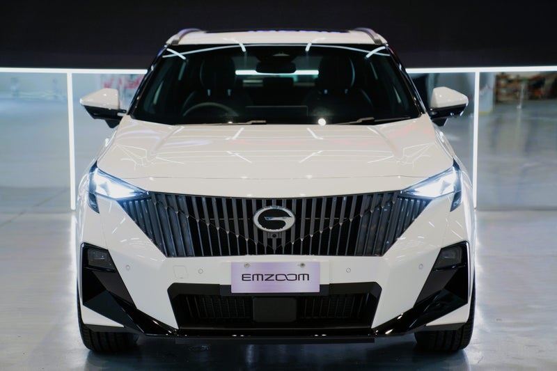 Vehicle image 3
