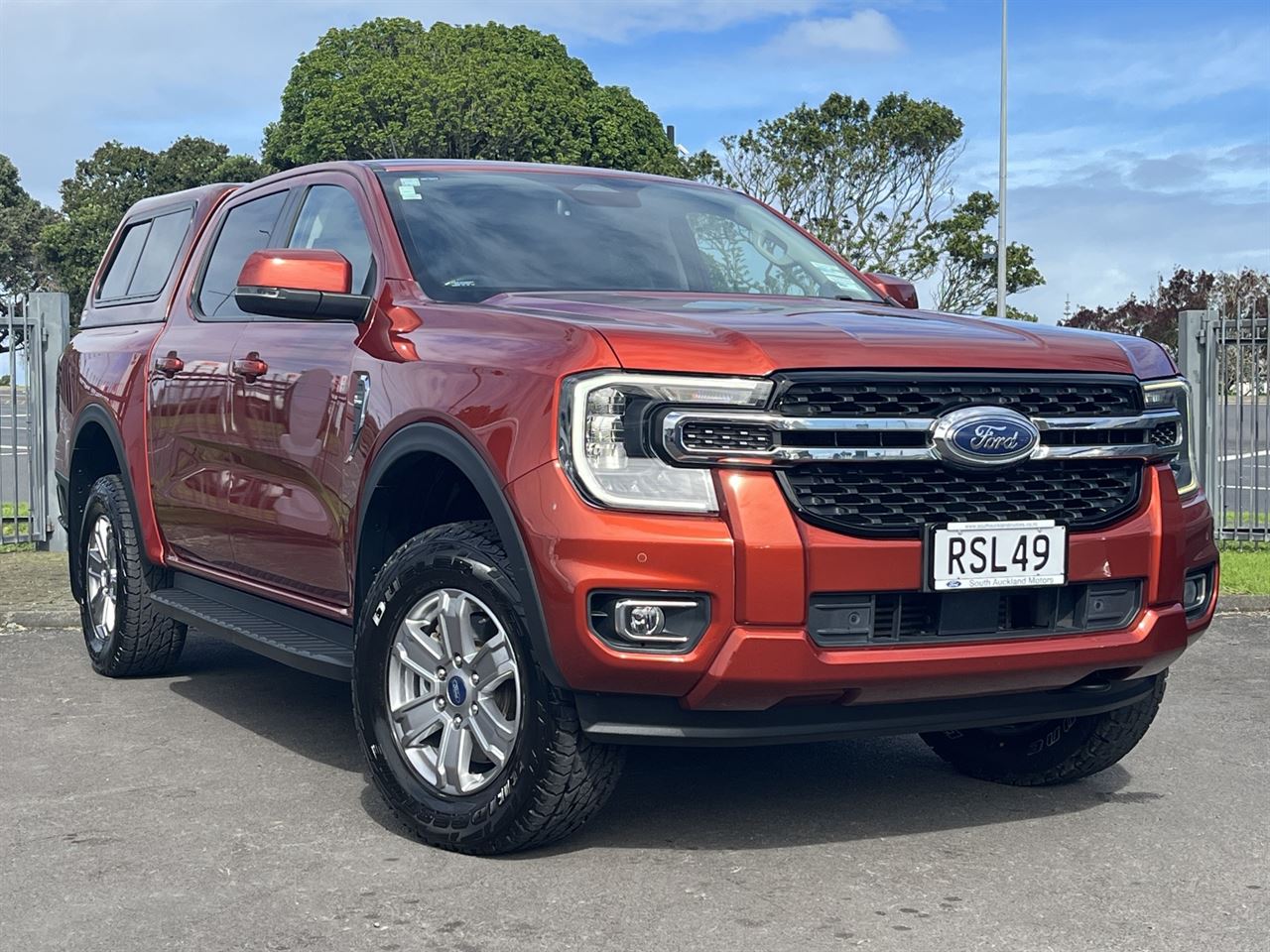 Vehicle image 5