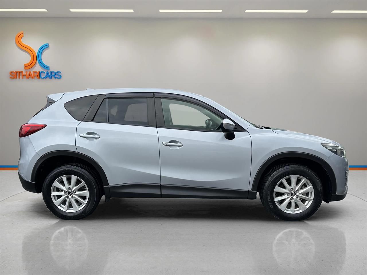 Vehicle image 4