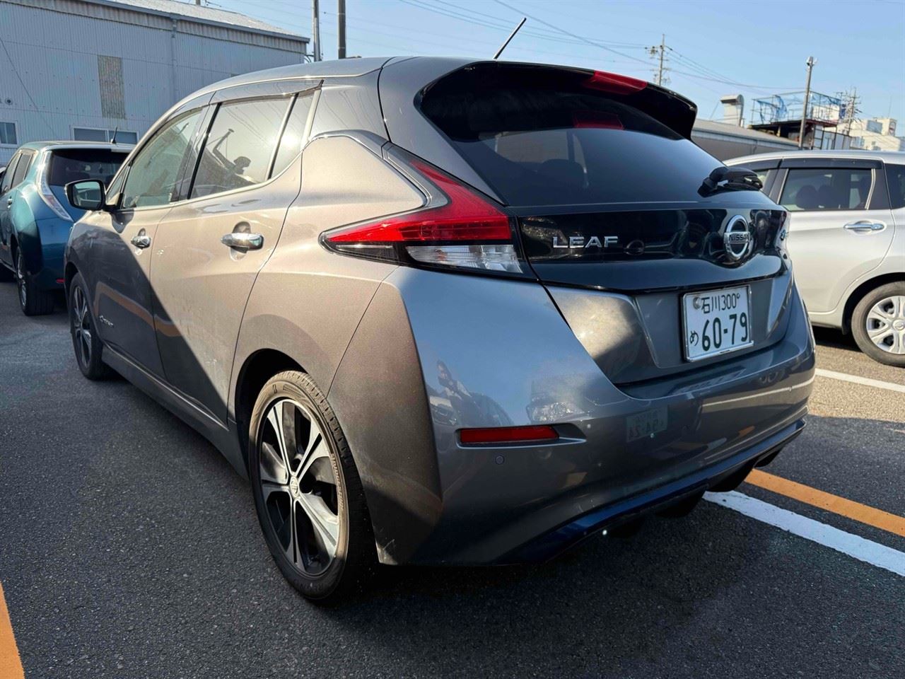 Vehicle image 4