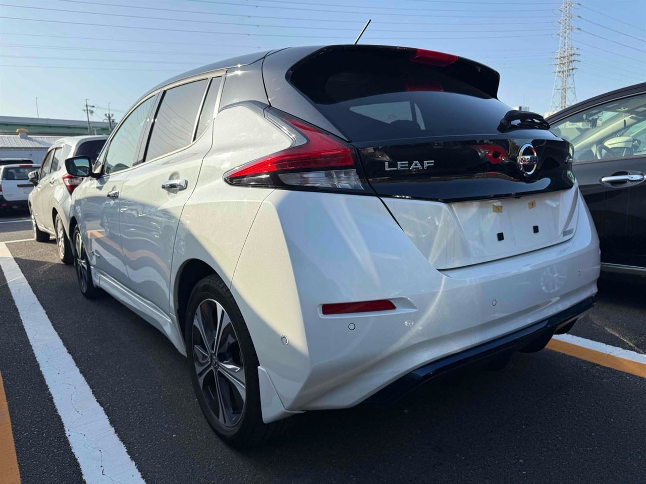 Vehicle image 4