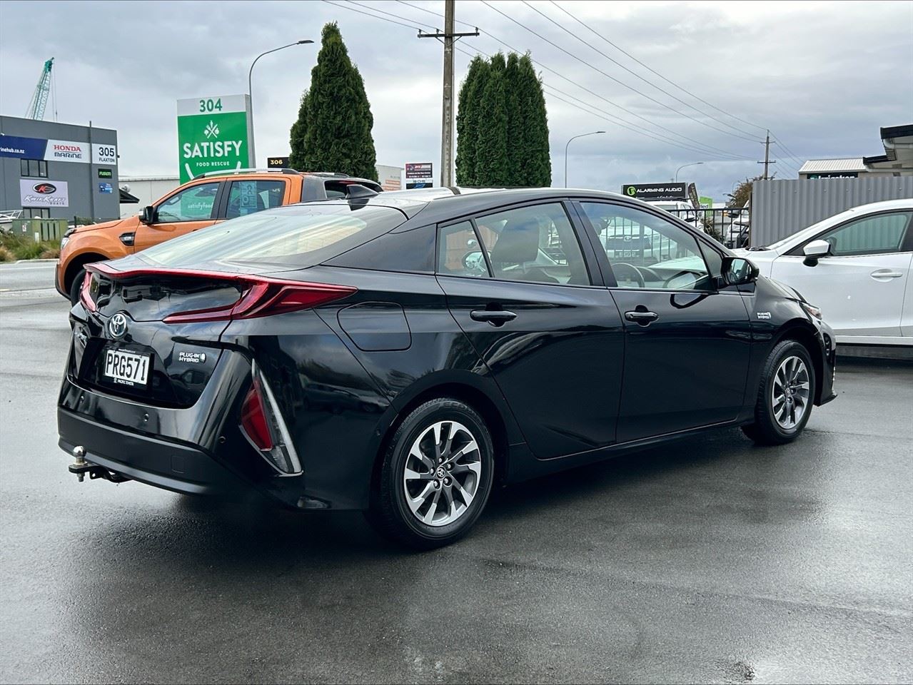 Vehicle image 3