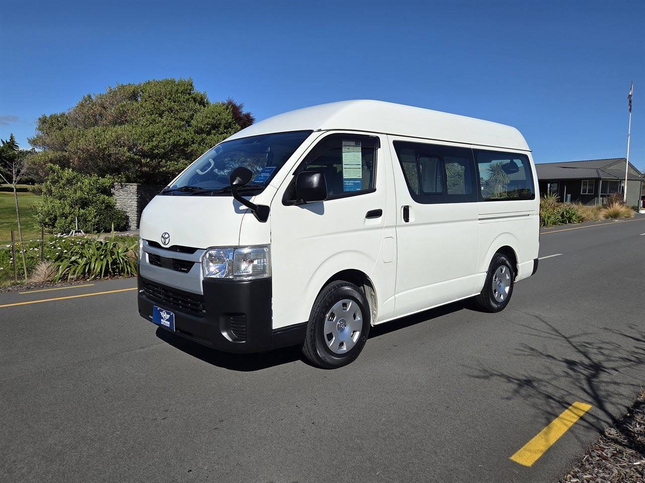 Vehicle image 3