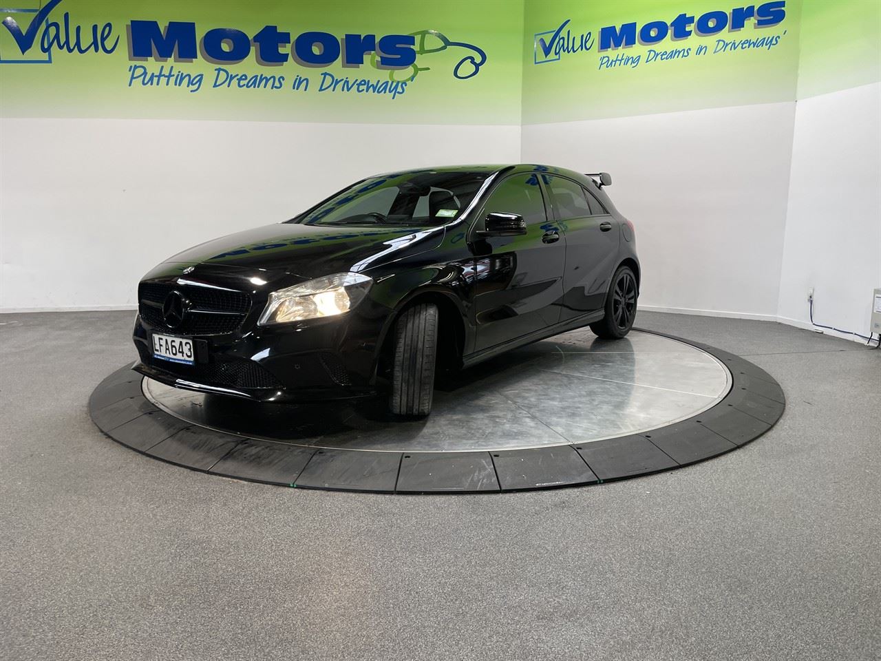Vehicle image 3