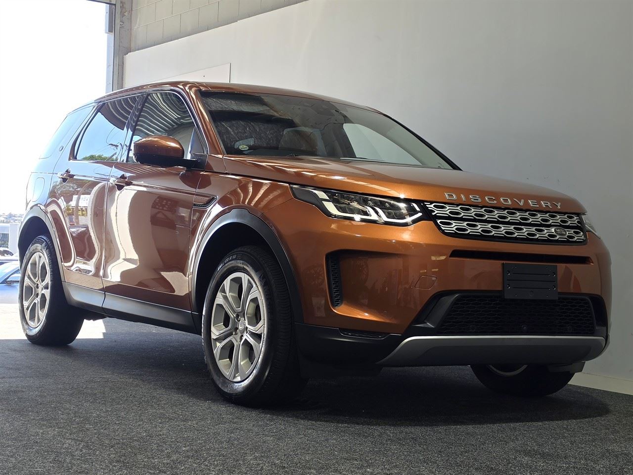 Vehicle image 4