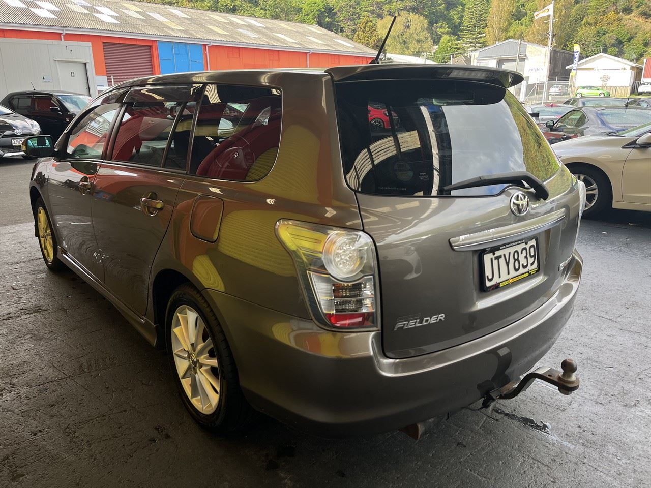 Vehicle image 4