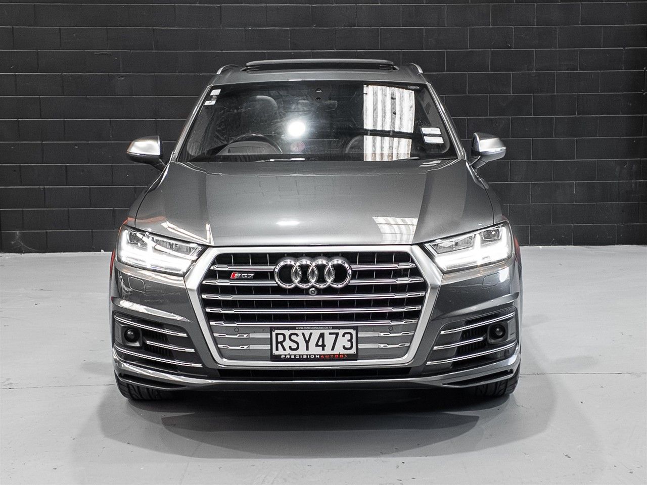 Vehicle image 3