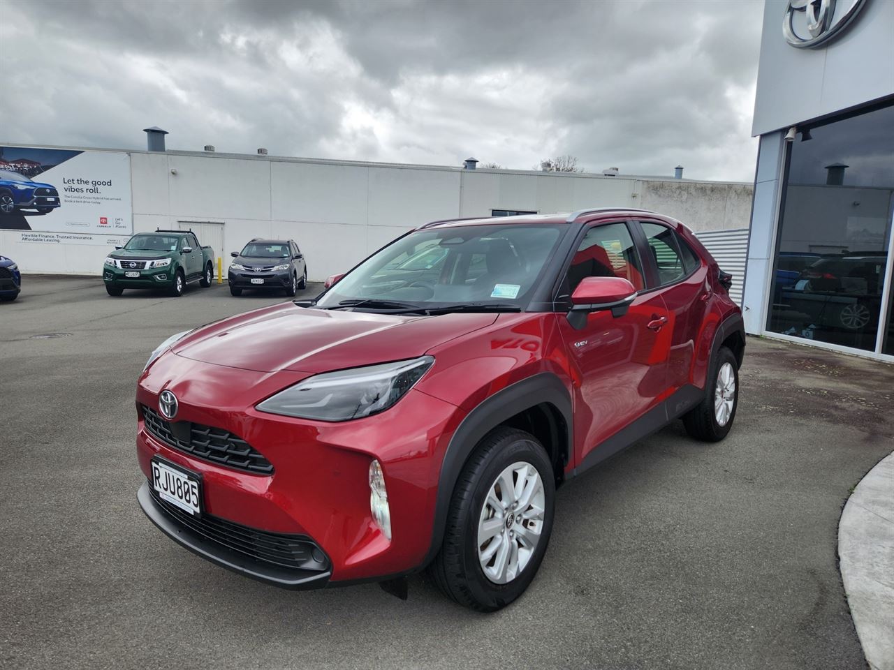 Vehicle image 3