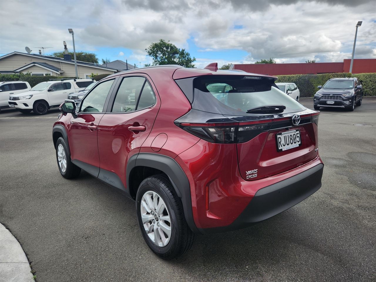 Vehicle image 5