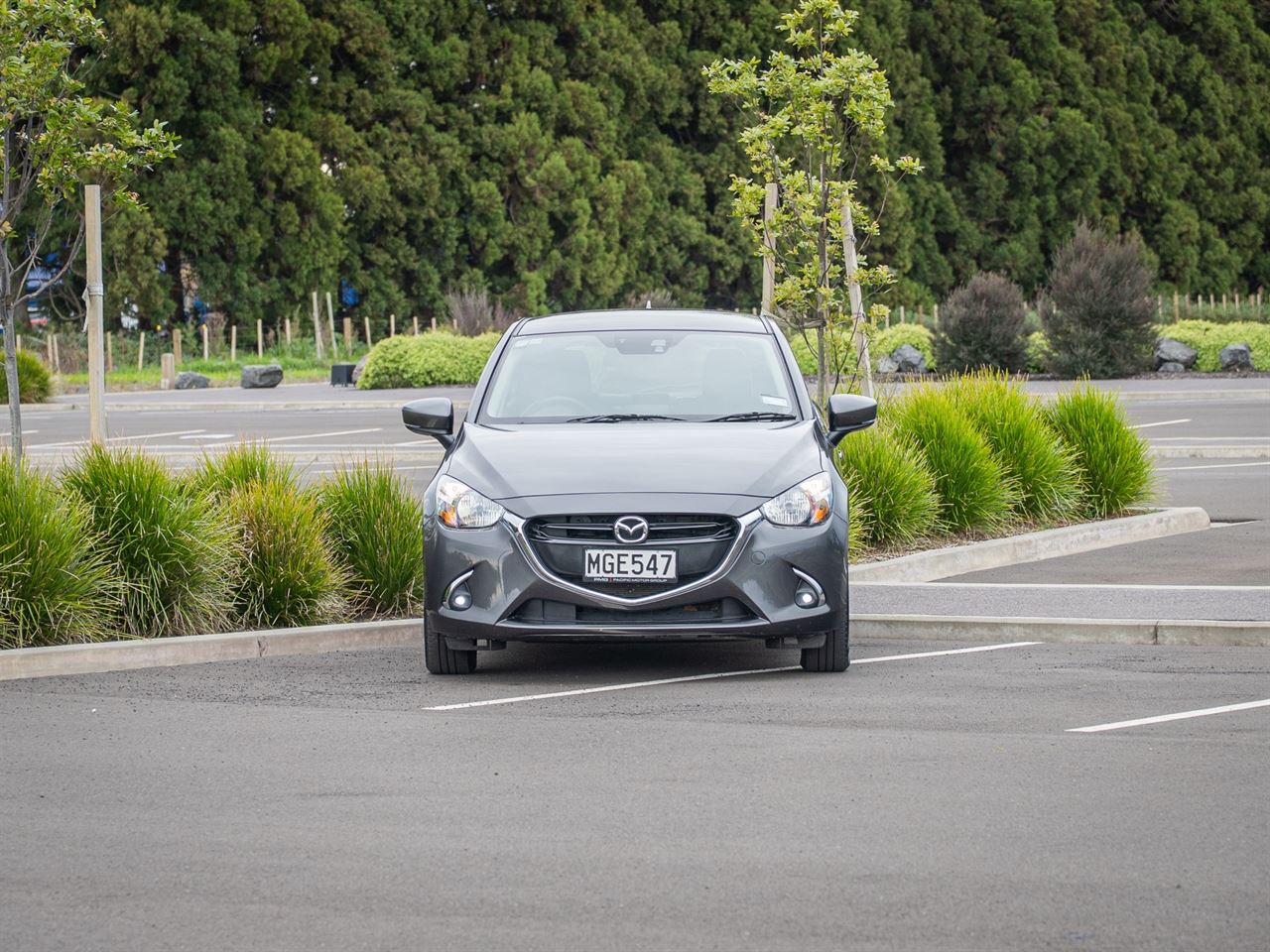 Vehicle image 4