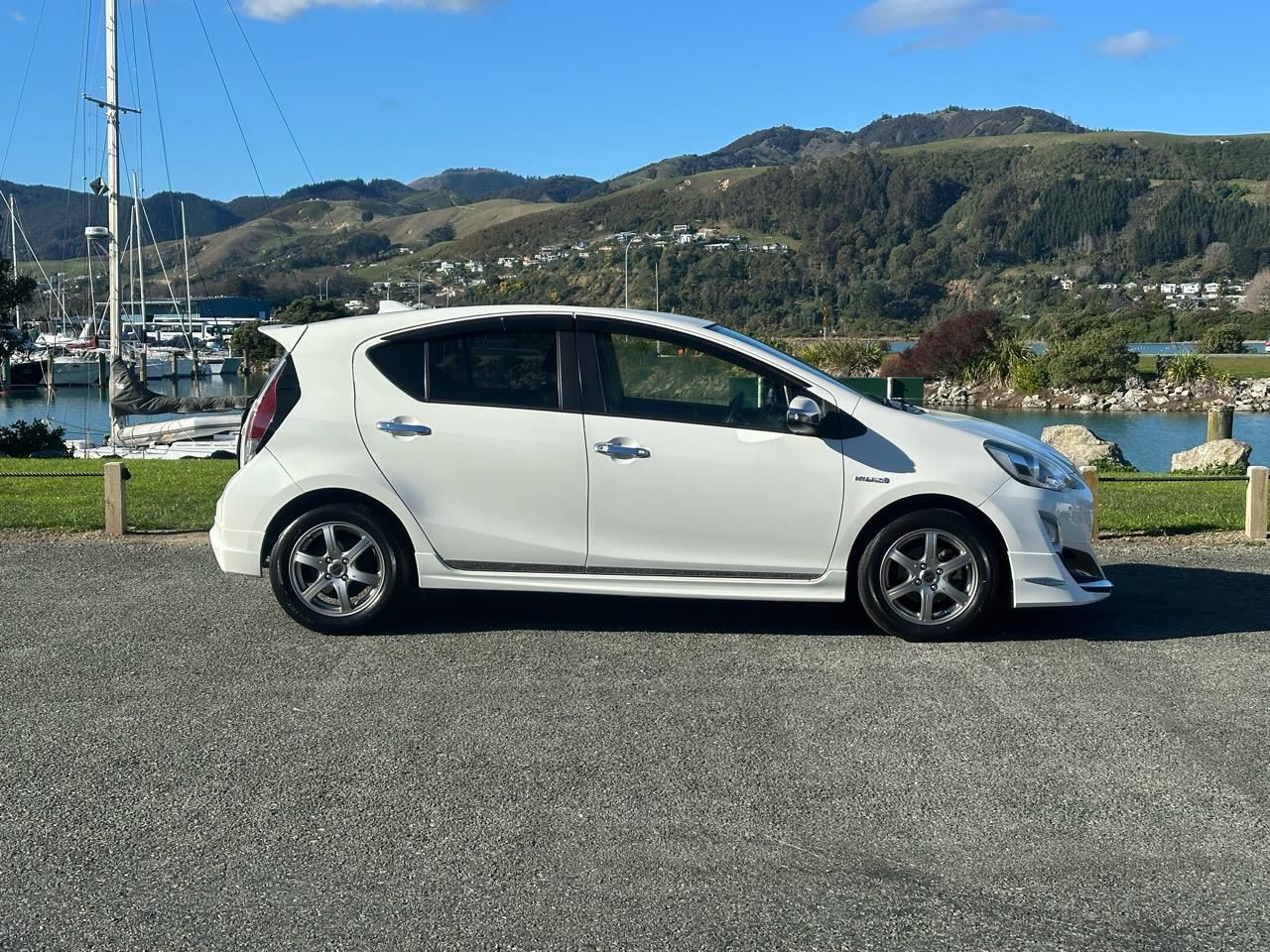 Vehicle image 2