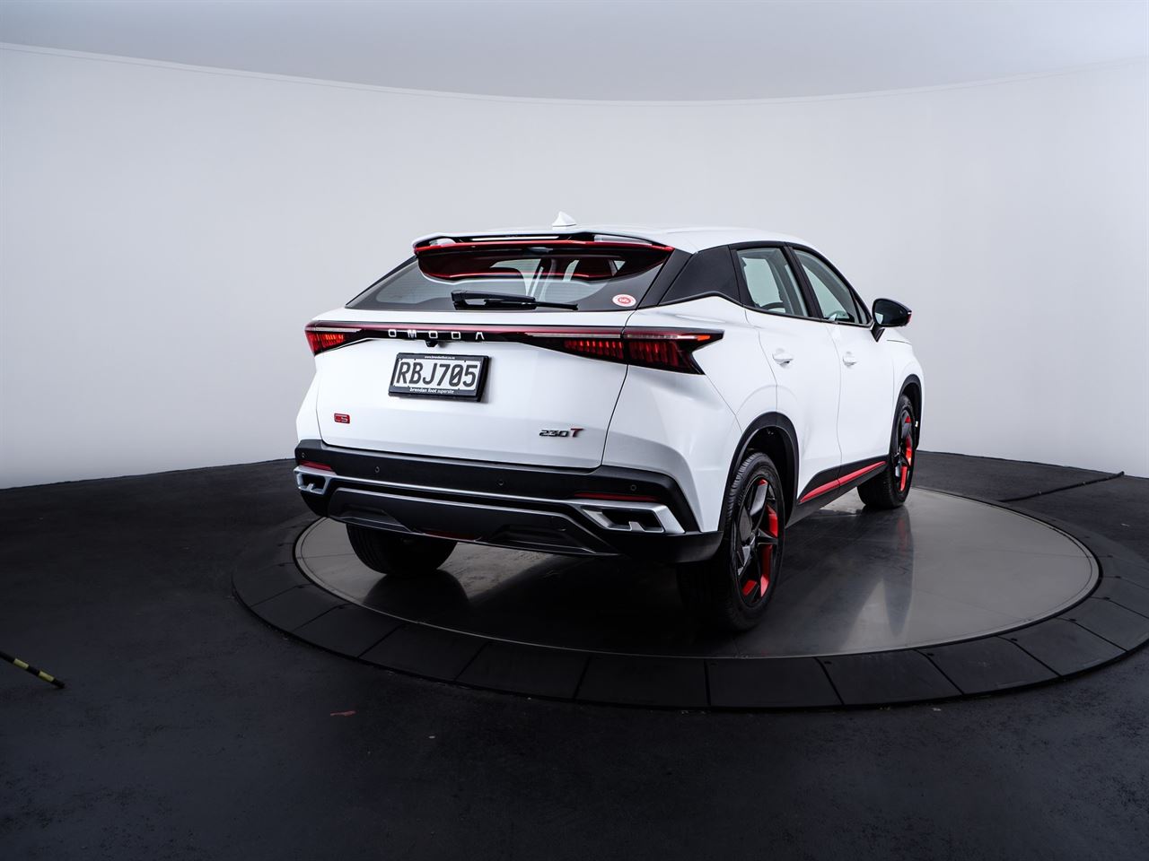 Vehicle image 3