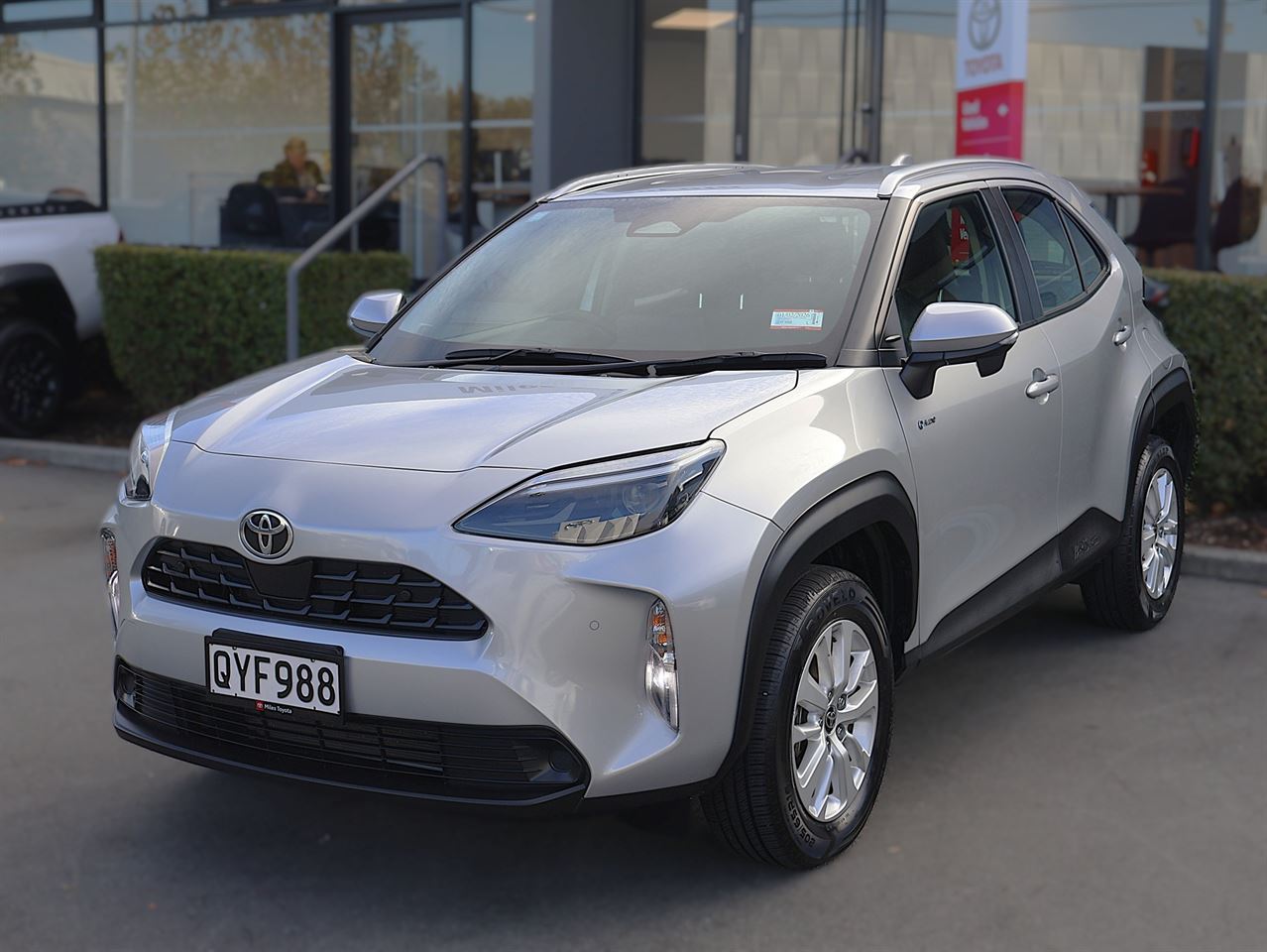 Vehicle image 3