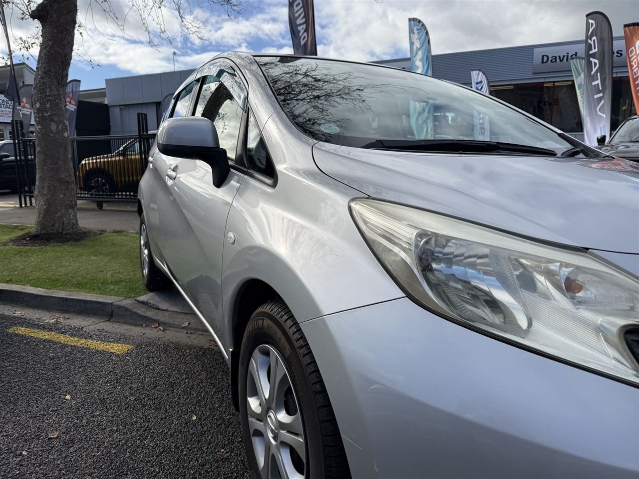 Vehicle image 3