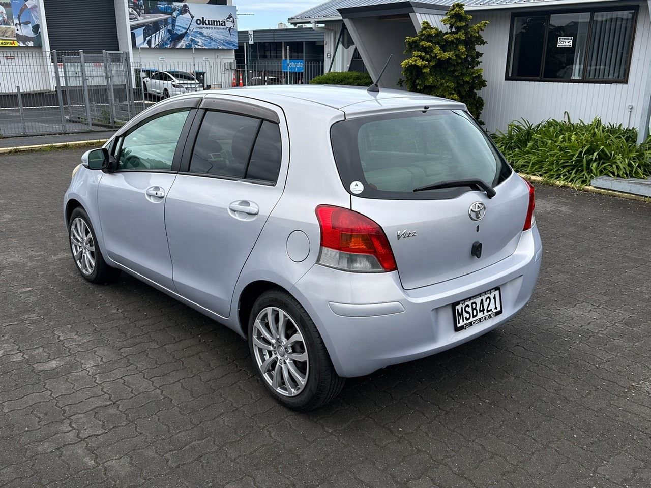 Vehicle image 5