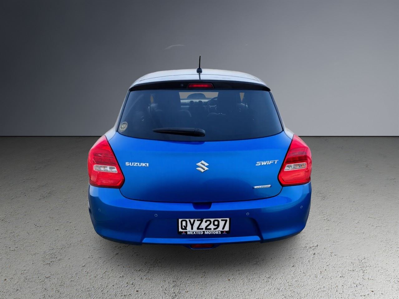 Vehicle image 5