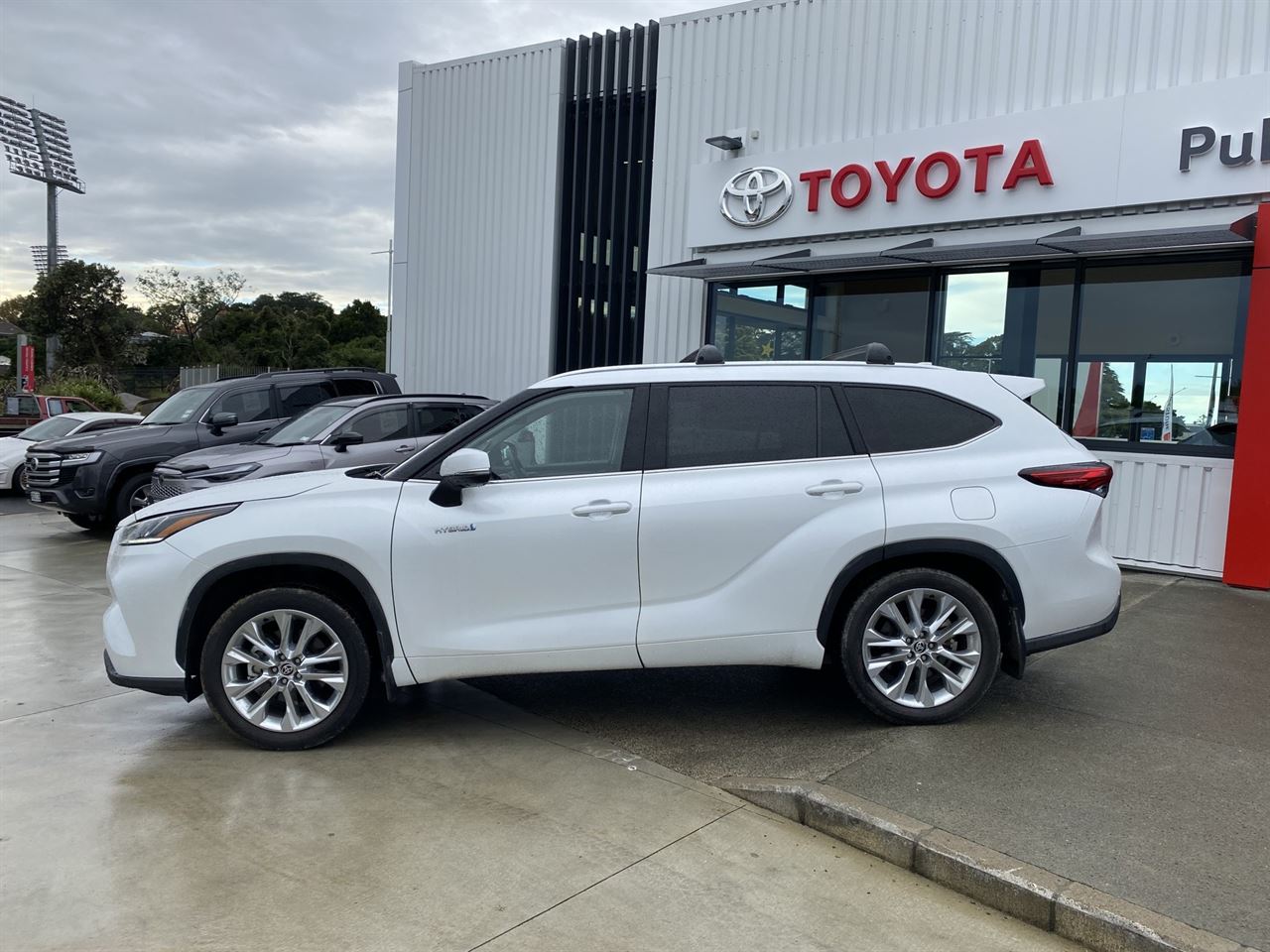 Vehicle image 2