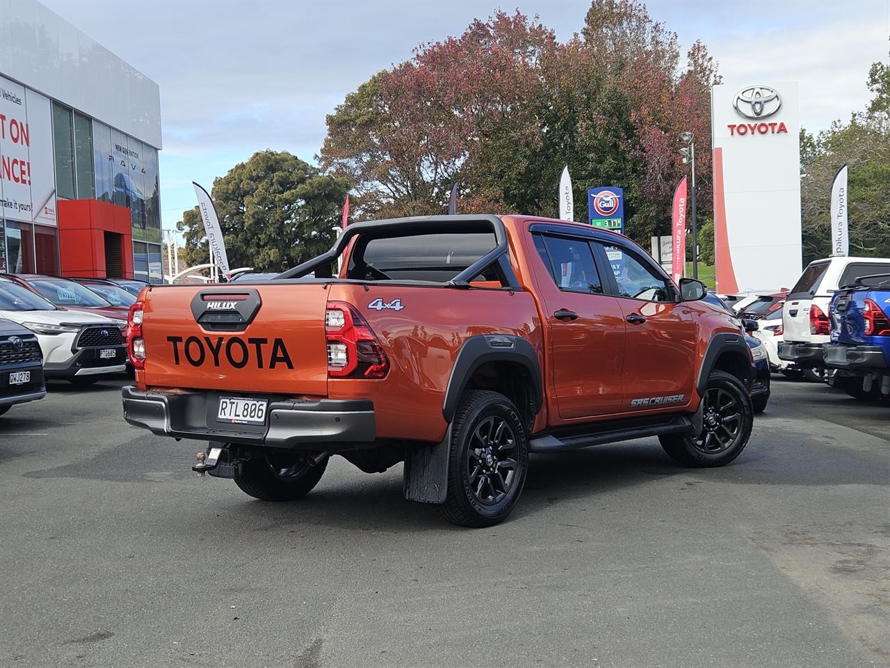 Vehicle image 3