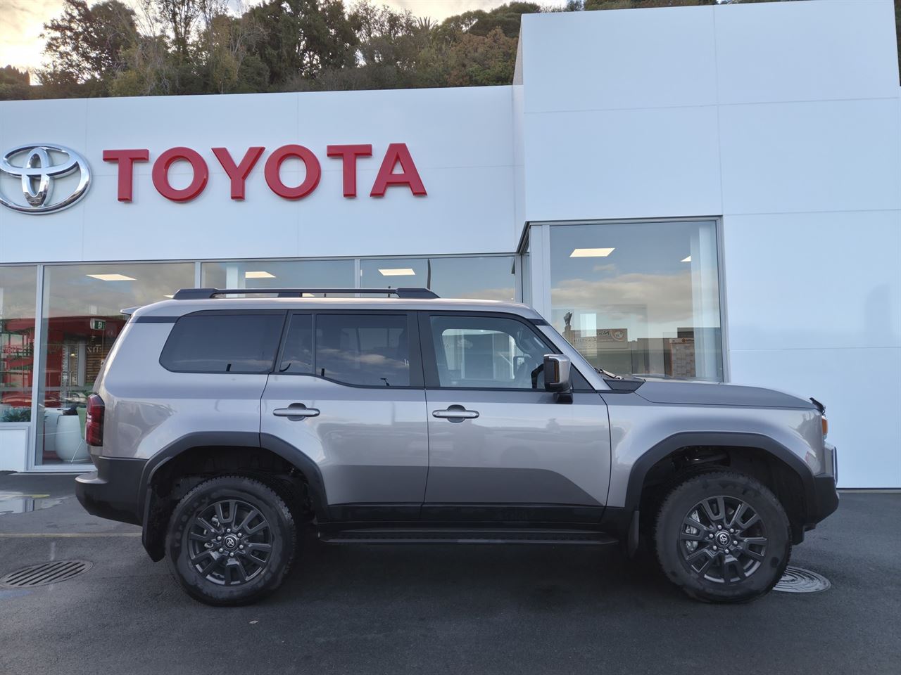 Vehicle image 2
