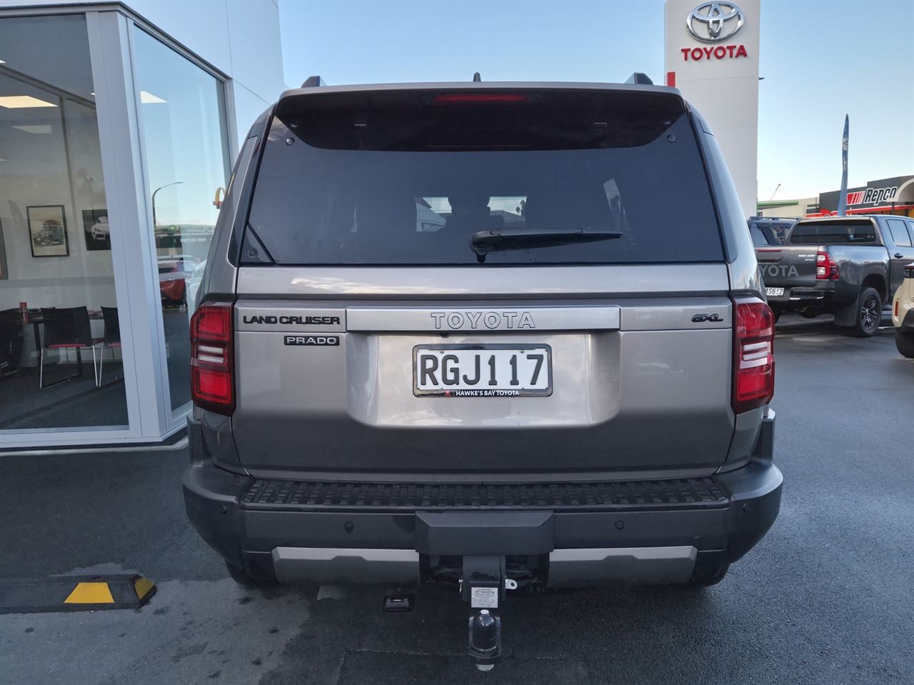 Vehicle image 4